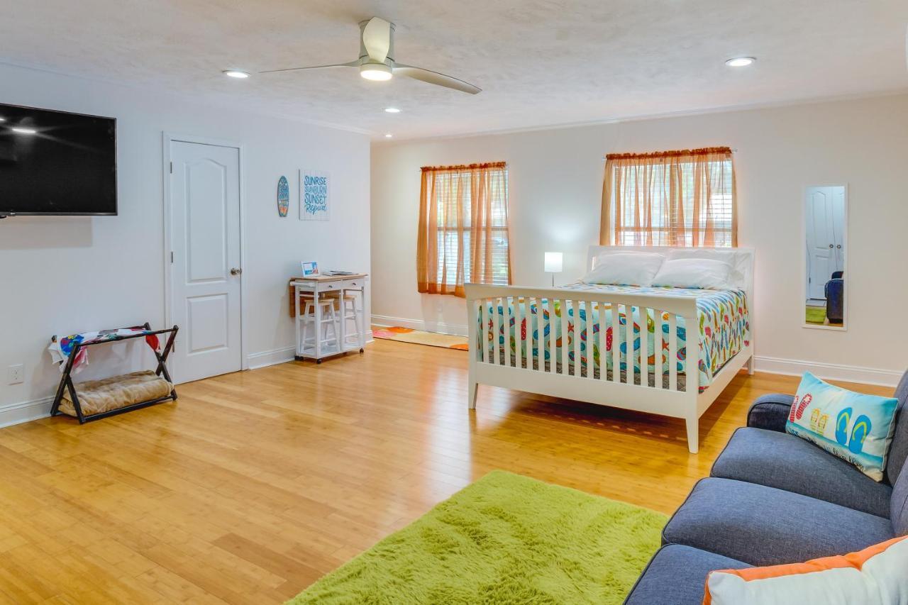 Gulf Breeze Vacation Rental For 2 With Pool Access! 外观 照片