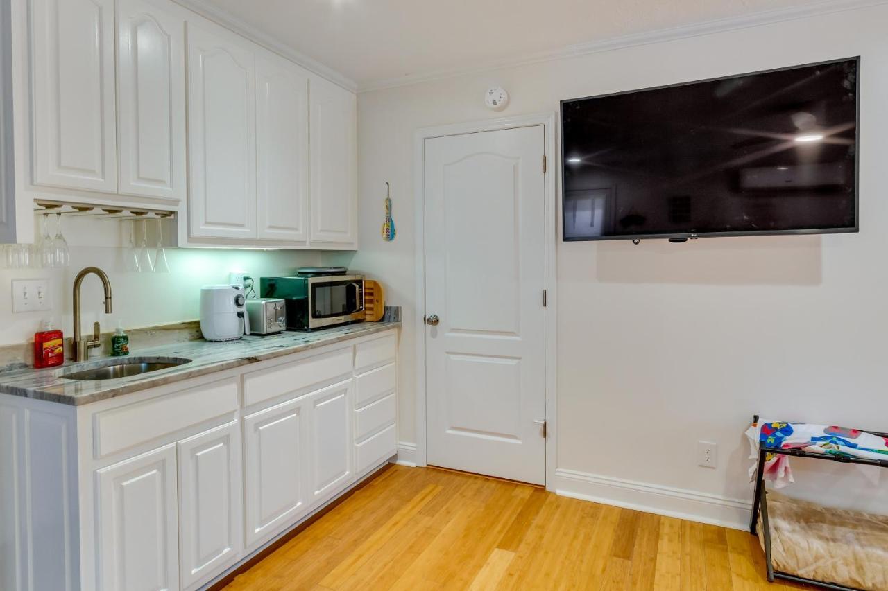 Gulf Breeze Vacation Rental For 2 With Pool Access! 外观 照片