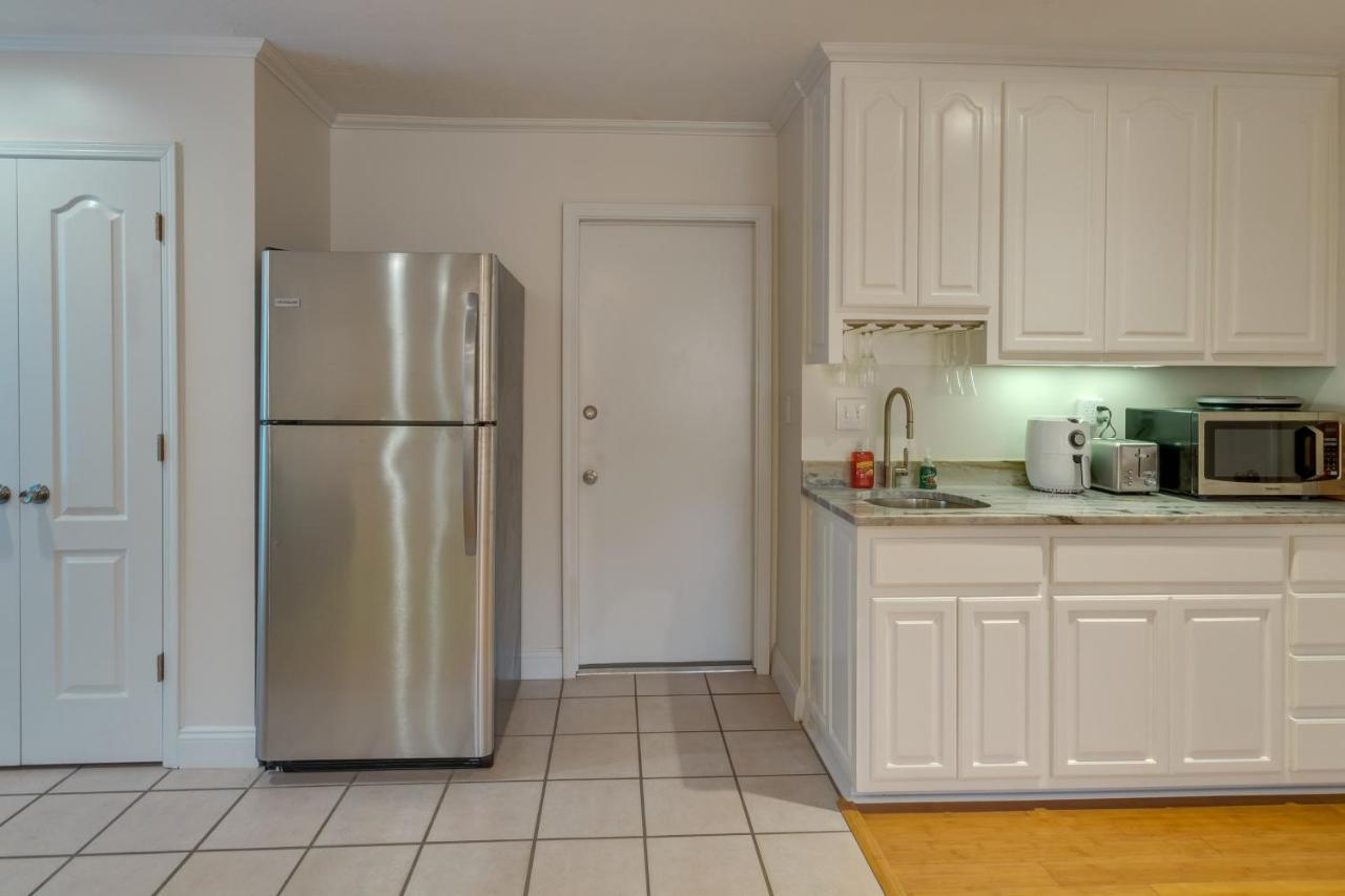 Gulf Breeze Vacation Rental For 2 With Pool Access! 外观 照片
